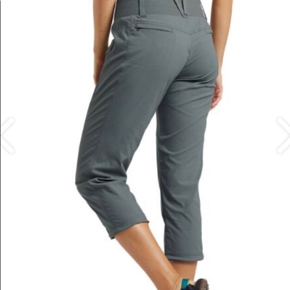 Title Nine Clamber Capri Navy Blue Hiking Pants - Picture 9 of 13